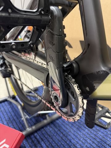 Tweedehands Canyon Neuron CF 9 SL 2024 2024 Mountainbike — afbeelding 33 van 43