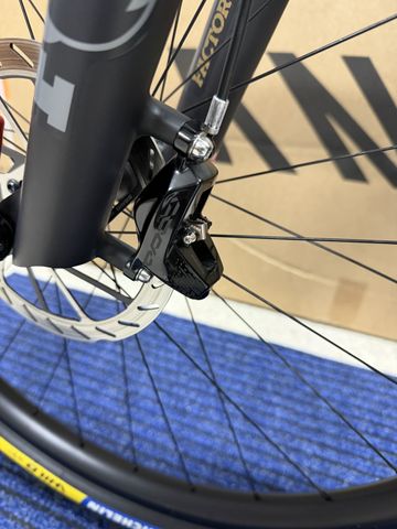 Tweedehands Canyon Neuron CF 9 SL 2024 2024 Mountainbike — afbeelding 22 van 43