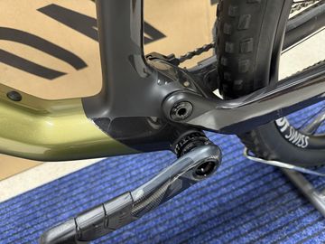 Tweedehands Canyon Neuron CF 9 SL 2024 2024 Mountainbike — afbeelding 8 van 43