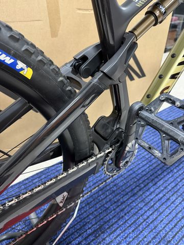 Tweedehands Canyon Neuron CF 9 SL 2024 2024 Mountainbike — afbeelding 7 van 43