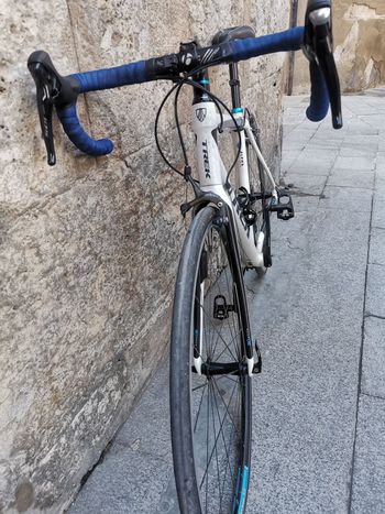 Used Trek Domane 2.3 Compact 2015 2015 Road & Gravel — image 8 of 11