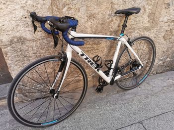Used Trek Domane 2.3 Compact 2015 2015 Road & Gravel — image 5 of 11