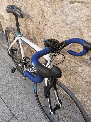 Used Trek Domane 2.3 Compact 2015 2015 Road & Gravel — image 2 of 11