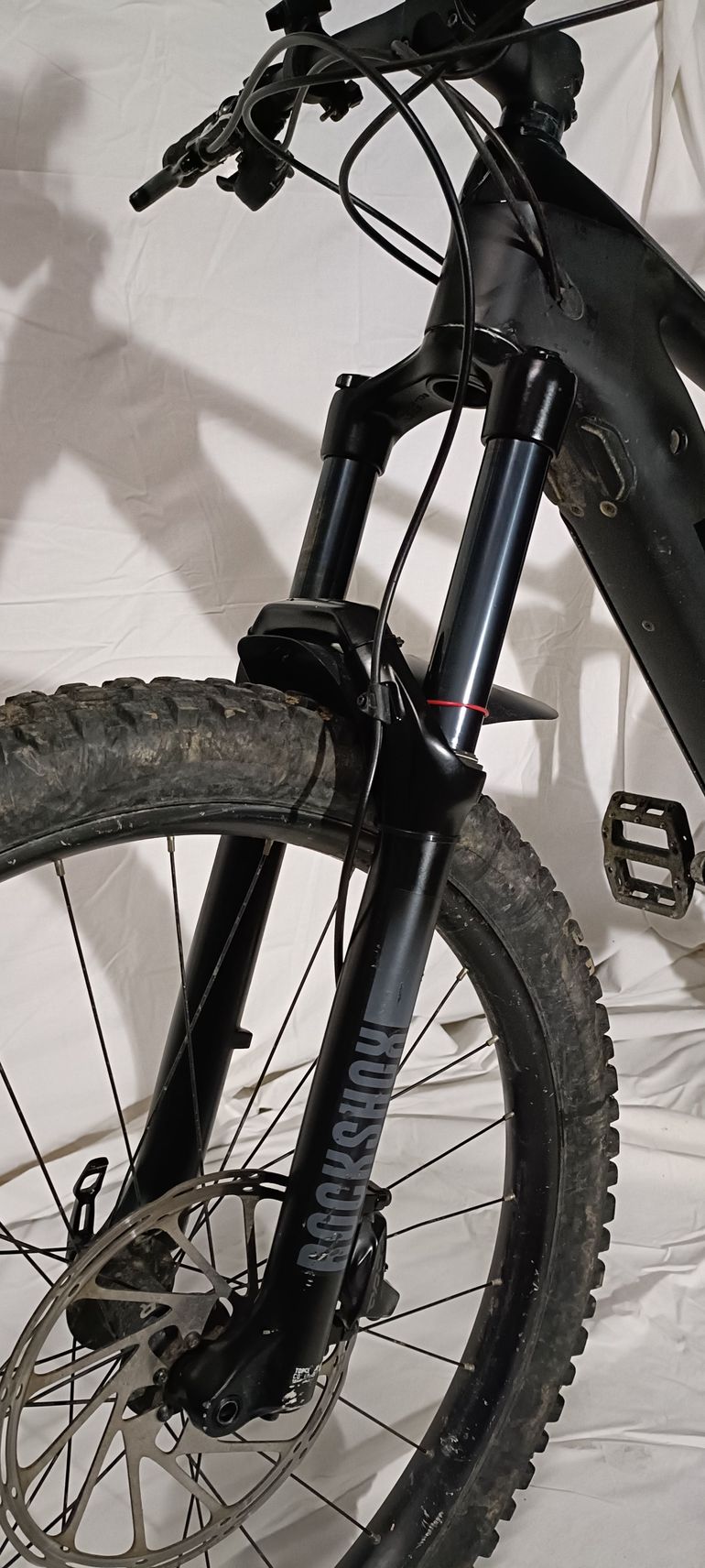 Used Trek Powerfly LT 9.7 Plus 2019 2019 Mountainbike — image 6 of 7