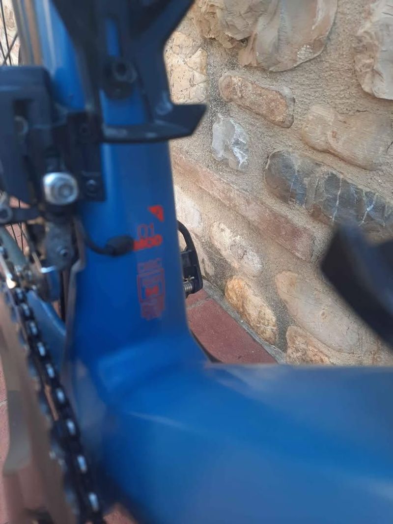 Used BMC Teammachine SLR01 FIVE 2022 2022 Road & Gravel, Blue — image 3 of 5
