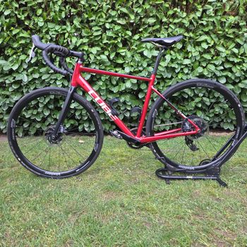 CUBE, Attain SRAM Force eTap AXS