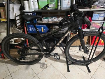 Tweedehands Trek Supercaliber 9.8 sram 2023 Mountainbike — afbeelding 6 van 15