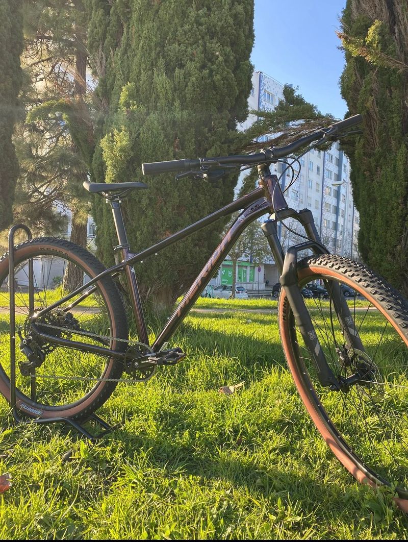 Merida BIG NINE 40 2026 2026 Mountainbike usato, Viola — immagine 2 di 5