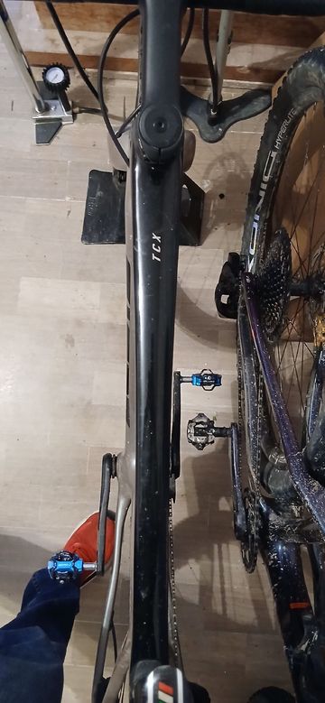 Brugt Giant TCX Advanced Pro 1 2024 2024 Road & Gravel — billede 4 af 8