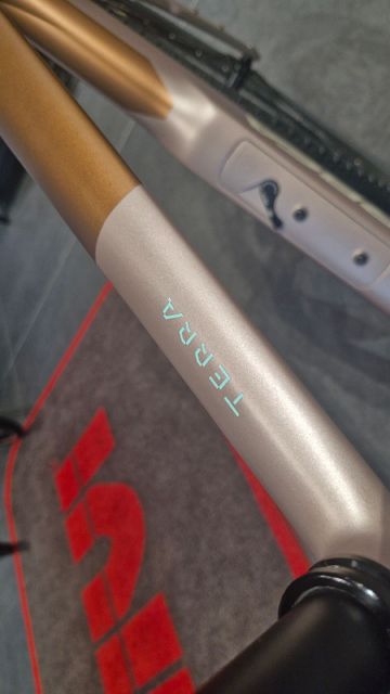Orbea TERRA M30TEAM 2026 2026 Road & Gravel usato, Grigio chiaro — immagine 3 di 13