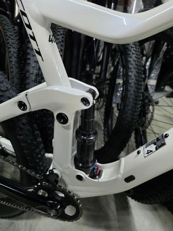 Used Scott Genius 940 2022 2022 Mountainbike, White, 29 — image 3 of 6