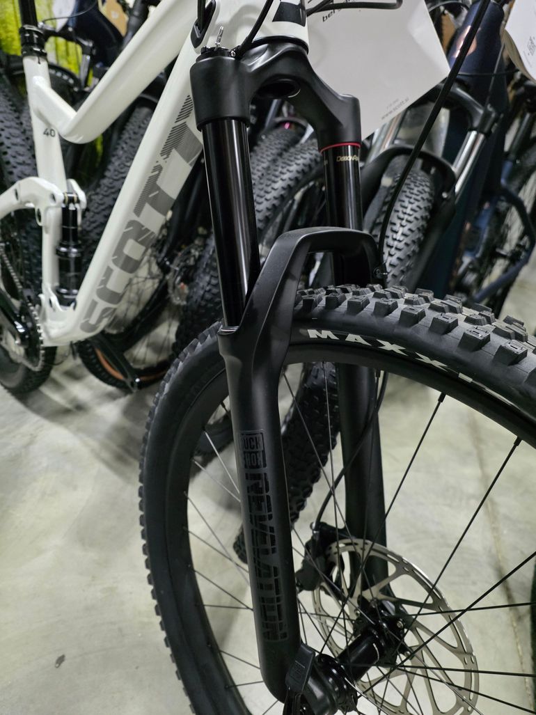 Used Scott Genius 940 2022 2022 Mountainbike, White, 29 — image 5 of 6