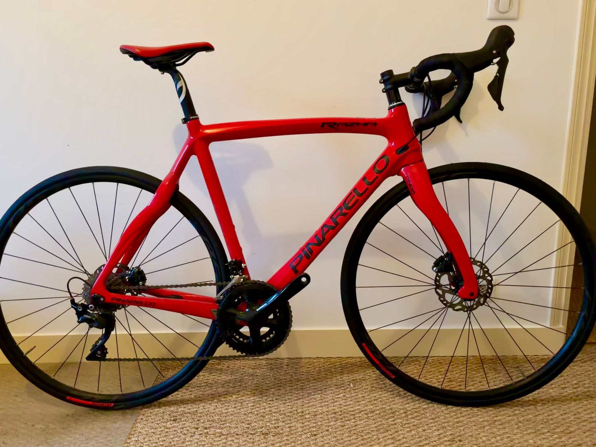 PINARELLO 】RAZHA DISC 2022 0 PINARELLO RAZHA ! 買取入荷 530サイズ