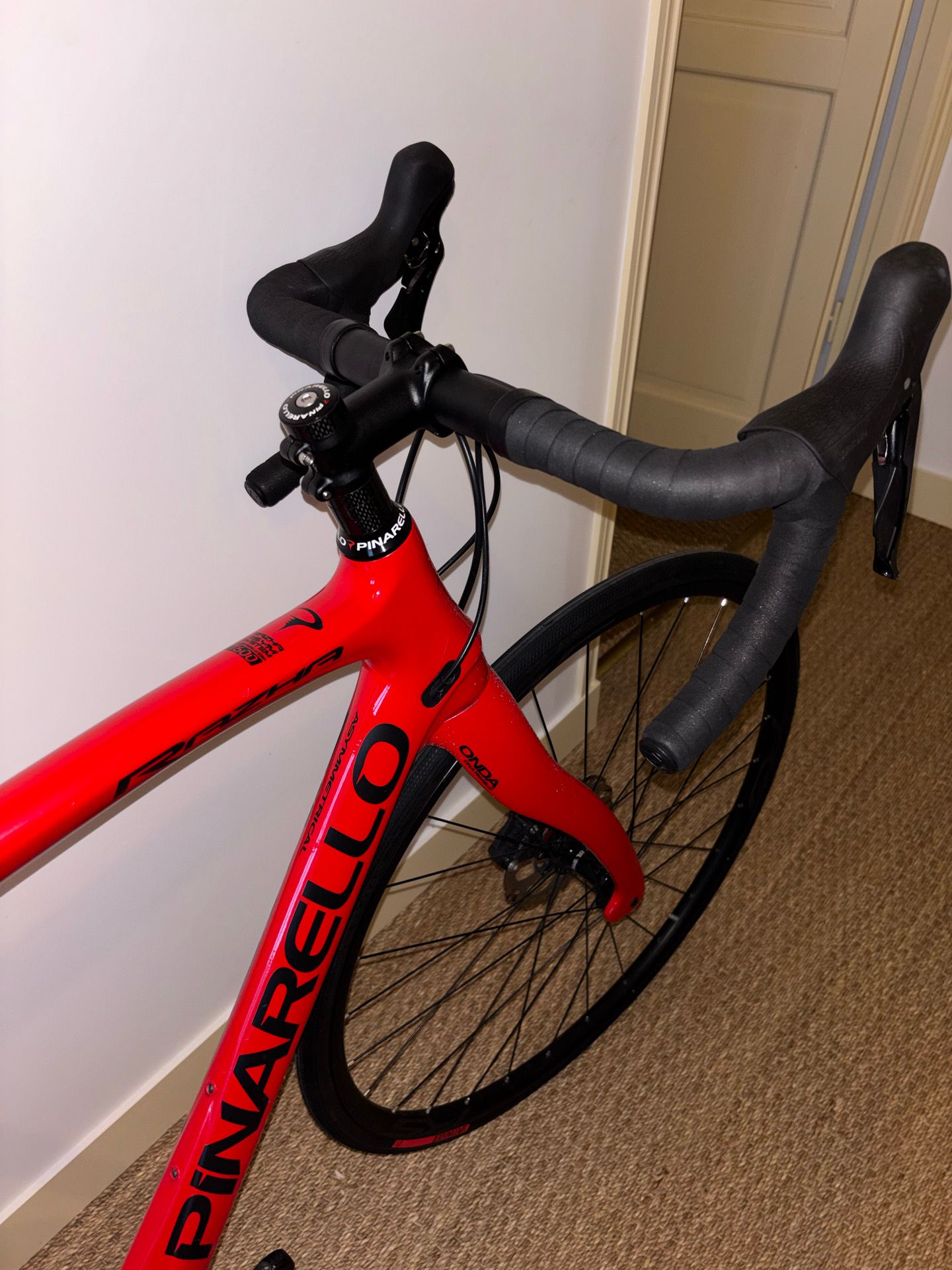 PINARELLO 】RAZHA DISC 2022 0 PINARELLO RAZHA ! 買取入荷 530サイズ