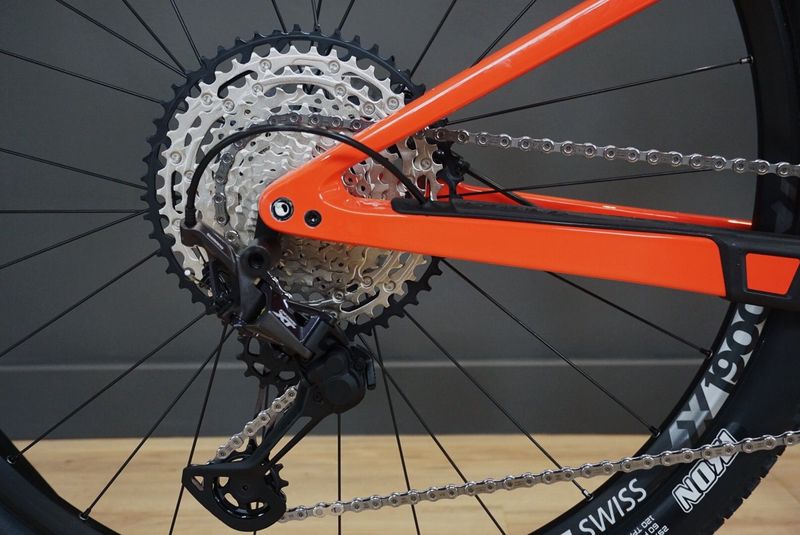 Gebrauchtes Orbea OIZ M30 2022 2022 Mountainbike, Rot, 29 — Bild 2 von 5