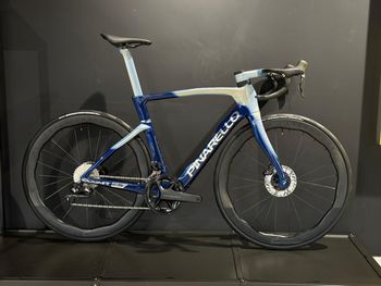 Brugt Pinarello Dogma F Edizione Speciale Mis 540 2026 Road & Gravel