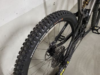 Used Orbea RISE H10 2022 2022 Mountainbike, Light Gray, 29 — image 10 of 12