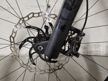 Used Orbea RISE H10 2022 2022 Mountainbike, Light Gray, 29 — image 9 of 12