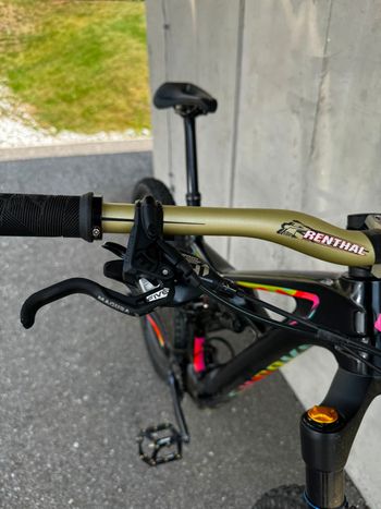Specialized Enduro SRAM X01 Eagle 2019 Mountainbike usato, Nero — immagine 8 di 13