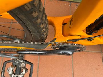Trek Remedy 9.8 2022 Mountainbike usato, Arancione — immagine 10 di 13
