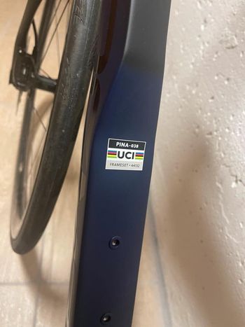 Used Pinarello Dogma F Super Record Disc 2025 Road & Gravel, Blau — image 8 of 20