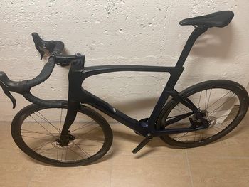 Used Pinarello Dogma F Super Record Disc 2025 Road & Gravel, Blau — image 9 of 20