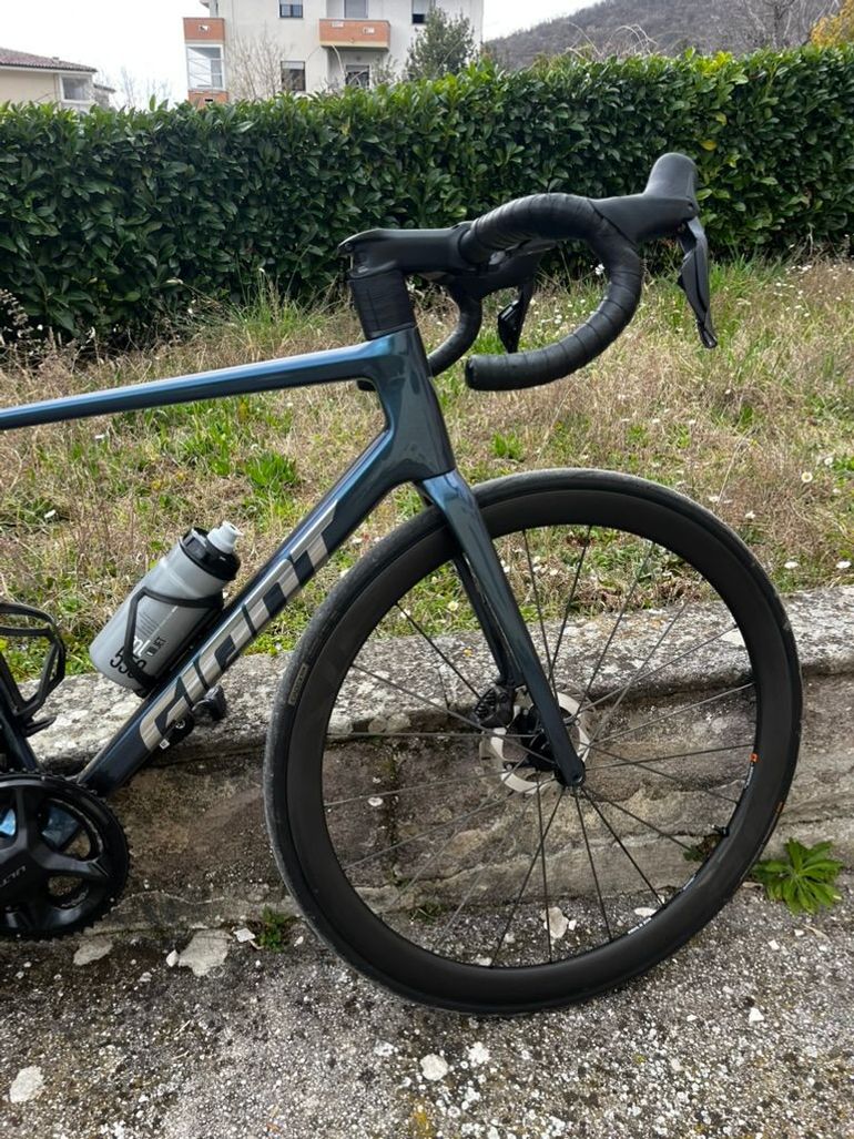 Giant TCR Advanced Pro 0 Di2 2025 2025 Road & Gravel d'occasion — image 3 sur 4