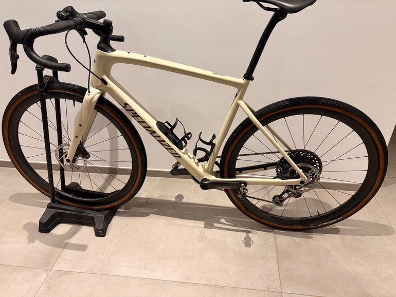 Used Specialized Diverge Pro Carbon 2022 2022 Road & Gravel, Weiß — image 5 of 8