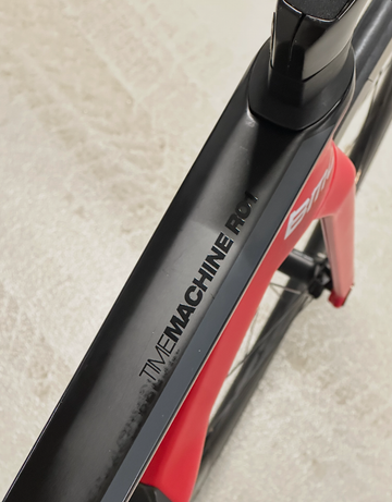Used BMC Timemachine ROAD 01 TWO 2023 2023 Road & Gravel, Red — image 4 of 5