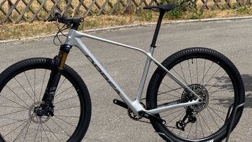 Gebrauchtes Orbea ALMA M LTD 2024 2024 Mountainbike, Hellgrau, 29 — Bild 20 von 20