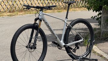 Gebrauchtes Orbea ALMA M LTD 2024 2024 Mountainbike, Hellgrau, 29 — Bild 19 von 20