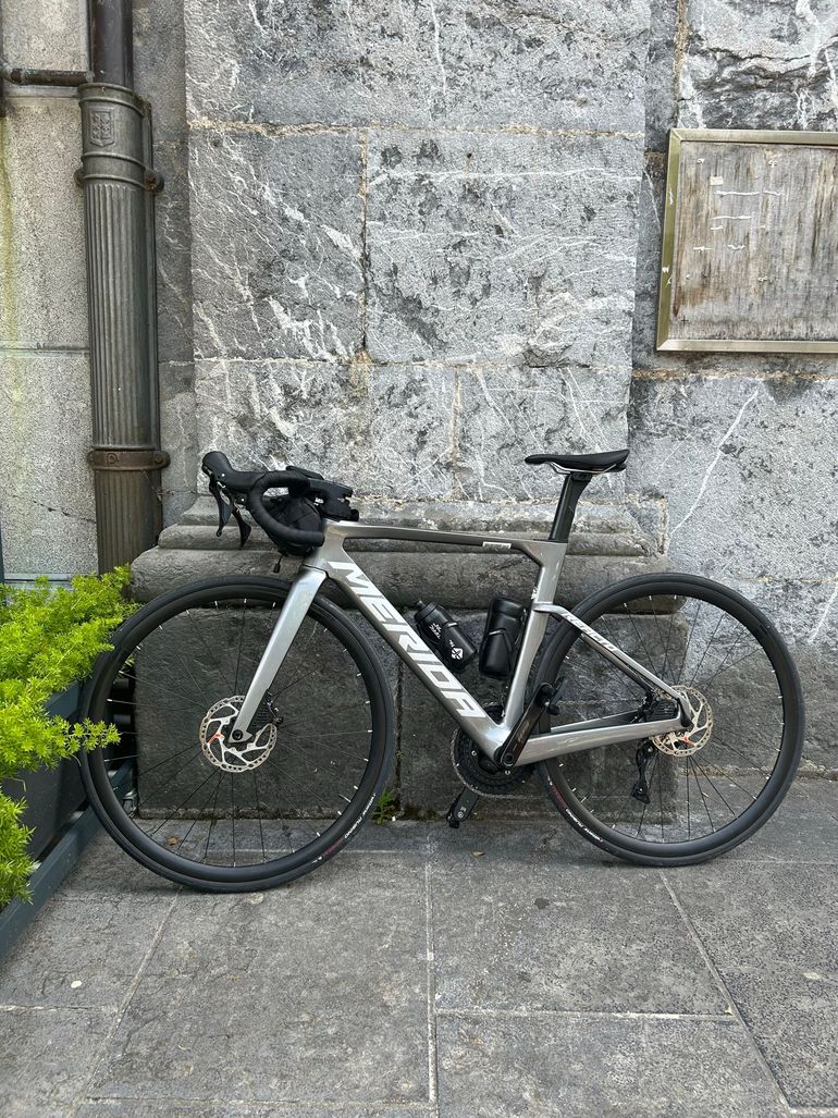 Gebrauchtes Merida REACTO 4000 2026 2026 Road & Gravel, Hellgrau — Bild 1 von 4