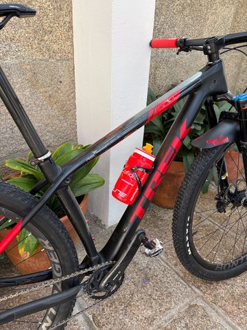 Used Trek Procaliber SRAM GX Eagle AXS 2017 Mountainbike, Black — image 6 of 11
