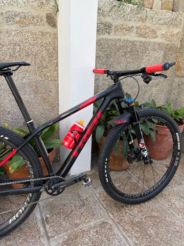 Used Trek Procaliber SRAM GX Eagle AXS 2017 Mountainbike, Black — image 3 of 11