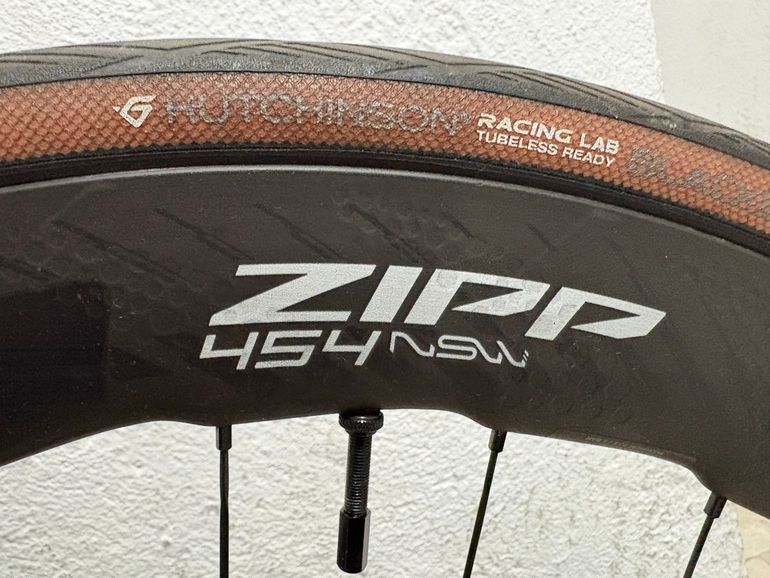 Used Merida Reacto Edición Limitada 2025 Road & Gravel, Rot — image 4 of 6