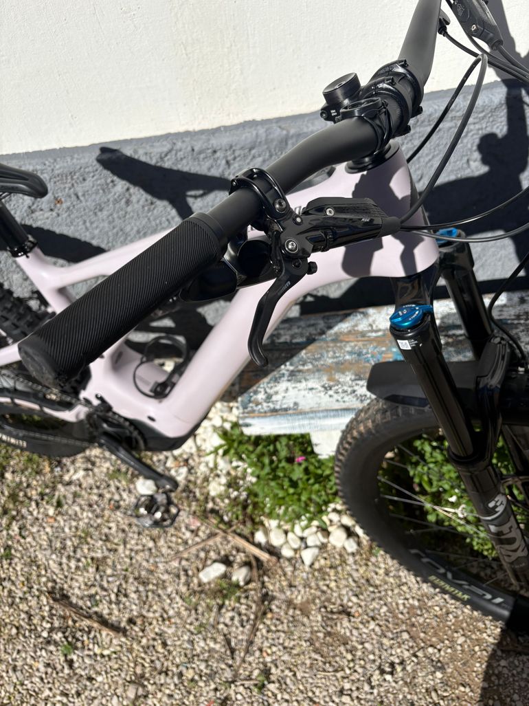 Used Specialized Turbo Levo Carbon Ltd Lll 2024 Mountainbike — image 7 of 17