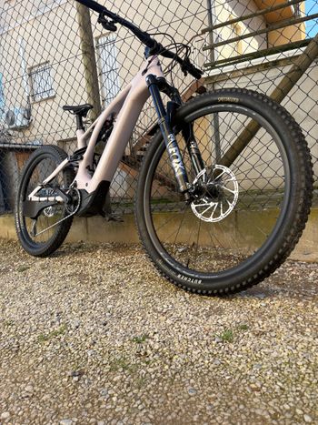 Used Specialized Turbo Levo Carbon Ltd Lll 2024 Mountainbike — image 15 of 17