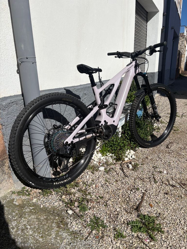 Used Specialized Turbo Levo Carbon Ltd Lll 2024 Mountainbike — image 2 of 17
