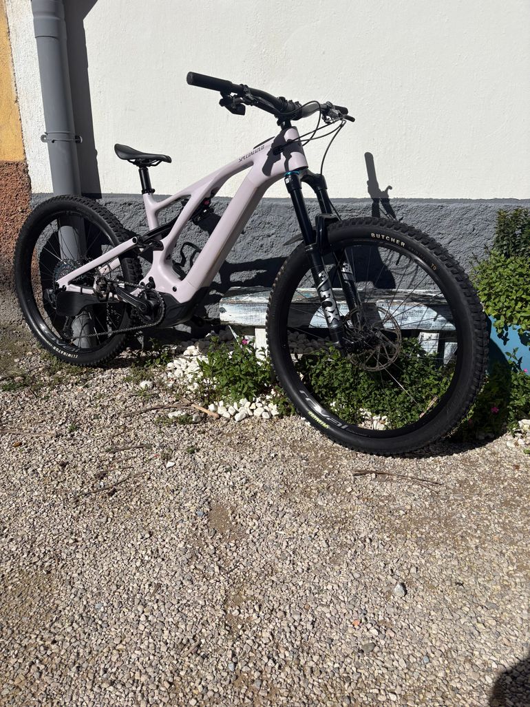 Used Specialized Turbo Levo Carbon Ltd Lll 2024 Mountainbike — image 1 of 17