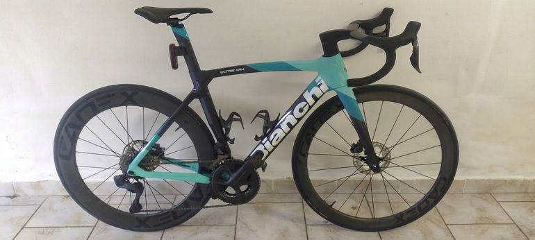 Bianchi Oltre XR4 - Ultegra Di2 2022
