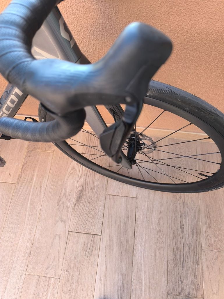 Used Scott Addict 30 2025 2025 Road & Gravel — image 7 of 7