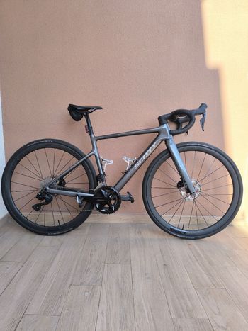 Used Scott Addict 30 2025 2025 Road & Gravel