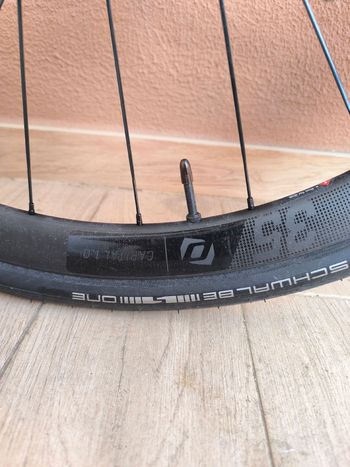 Used Scott Addict 30 2025 2025 Road & Gravel — image 4 of 7