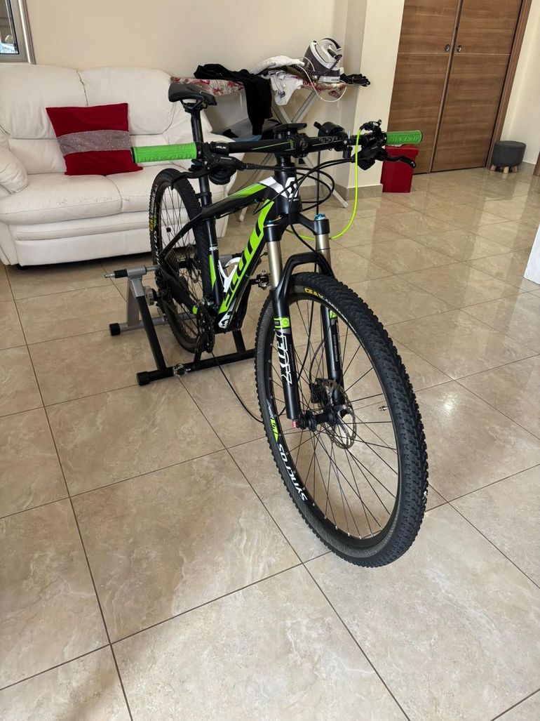Used Scott 950 2015 Mountainbike, Schwarz — image 1 of 10