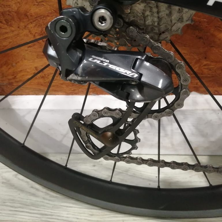 Used Pinarello Dogma Shimano Ultegra Di2 2018 Road & Gravel, Rot — image 4 of 8
