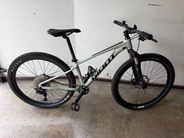 Used Giant Talon 1 2020 2020 MTB