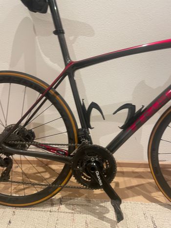 Used Trek Émonda SLR 7 Disc 2020 2020 Road & Gravel — image 8 of 9