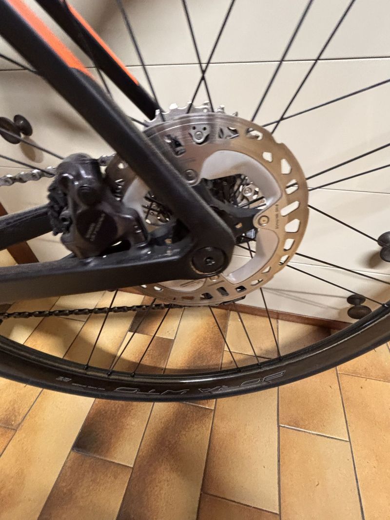 Colnago V3rs 2023 2023 Road & Gravel d'occasion — image 9 sur 10