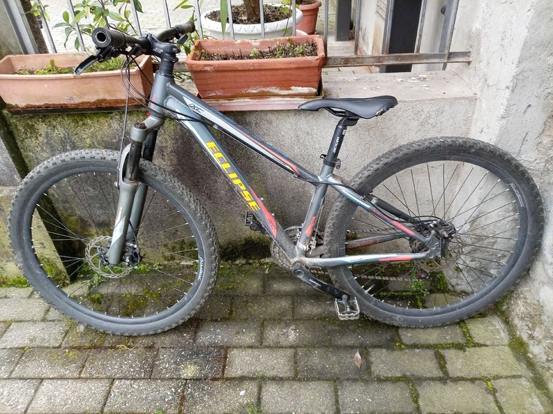 Used Eclipse Hornet 2019 Mountainbike, Light Gray — image 5 of 12