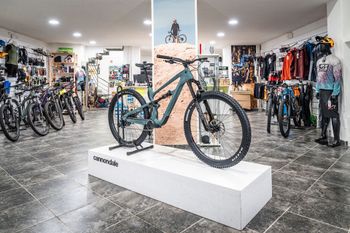 Used Cannondale Habit Carbon 1 2025 2025 Mountainbike — image 2 of 4
